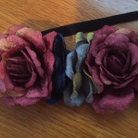 Two headbands - Picture 3 of 5